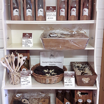 Ferienhof Hardthöhe- Urlaub auf dem Bauernhof, Hofladen Präsentkorb